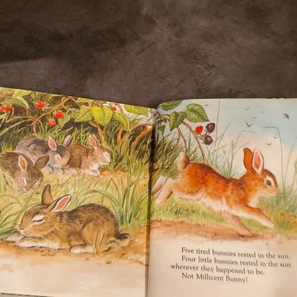A First Little Golden Book Vintage - Picture 6 of 6